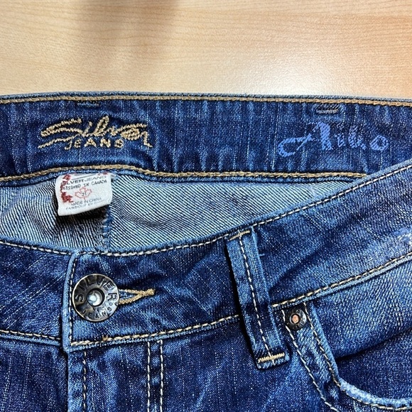 SILVER Aiko Distressed Jeans Size 31x33 Low Rise Bootcut - Picture 9 of 13